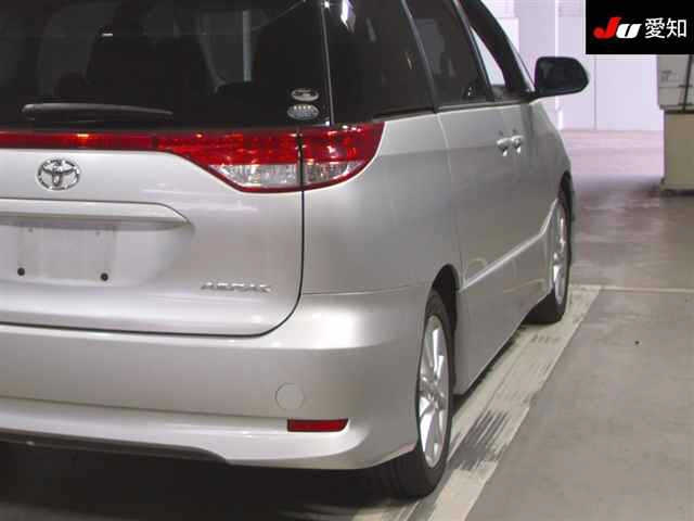 TOYOTA ESTIMA 2009