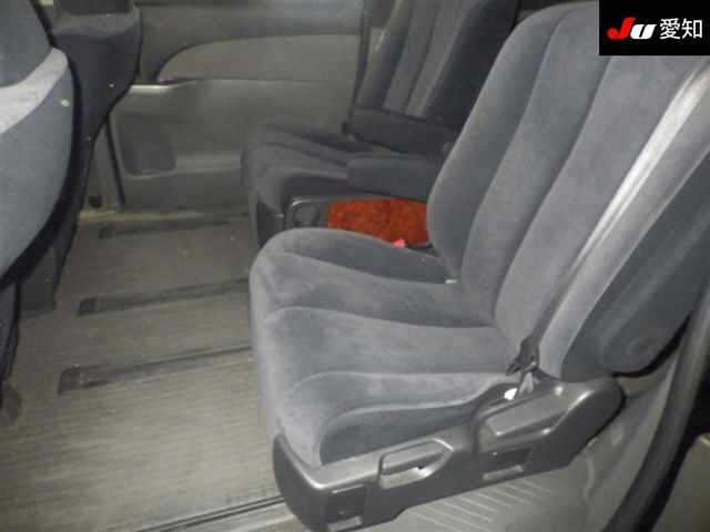 TOYOTA ESTIMA 2010