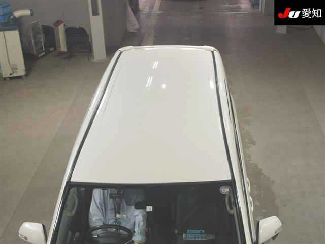 TOYOTA NOAH 2010