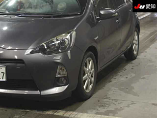 TOYOTA AQUA 2013
