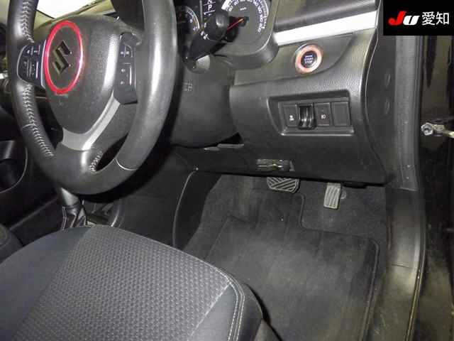 SUZUKI SWIFT 2015