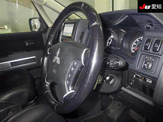 MITSUBISHI DELICA D5 2010