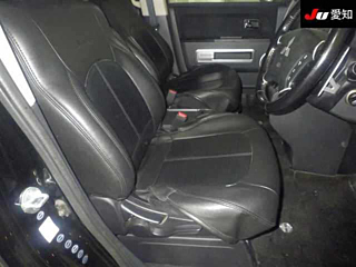 MITSUBISHI DELICA D5 2010