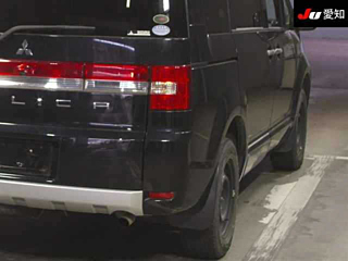 MITSUBISHI DELICA D5 2010
