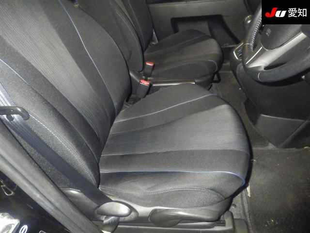 MAZDA PREMACY 2011