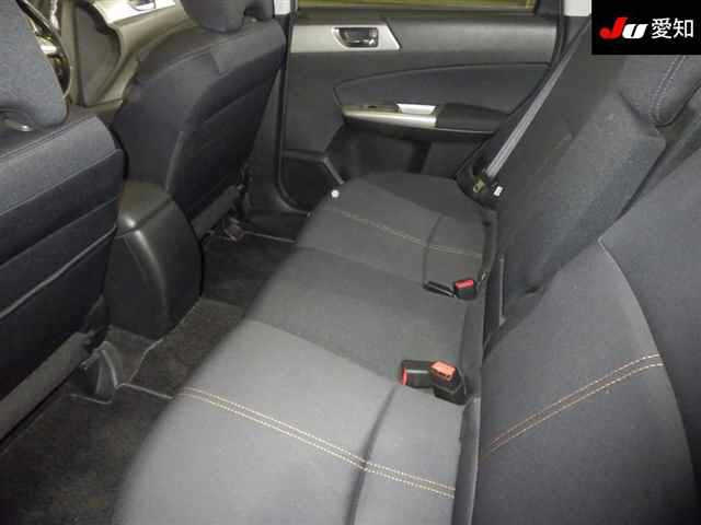 SUBARU FORESTER 2010