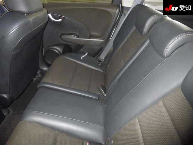 HONDA FIT SHUTTLE 2011