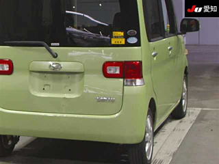 DAIHATSU TANTO 2011