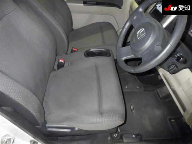HONDA ZEST 2009