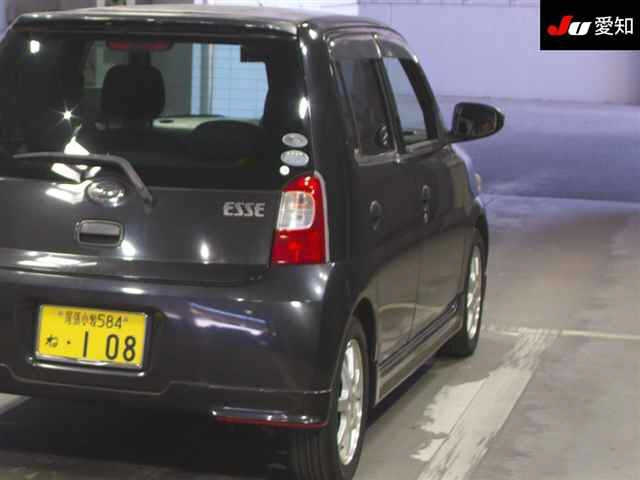 DAIHATSU ESSE 2010