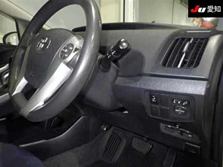 TOYOTA PRIUS 2012