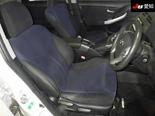 TOYOTA PRIUS 2012