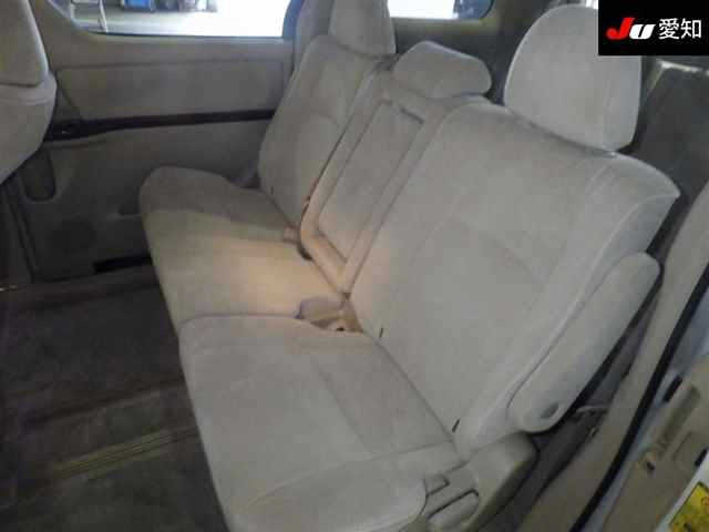 TOYOTA VELLFIRE 2011