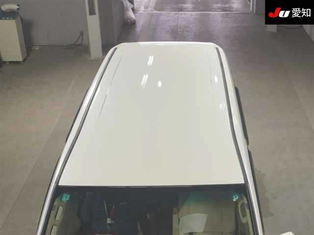 TOYOTA VELLFIRE 2011