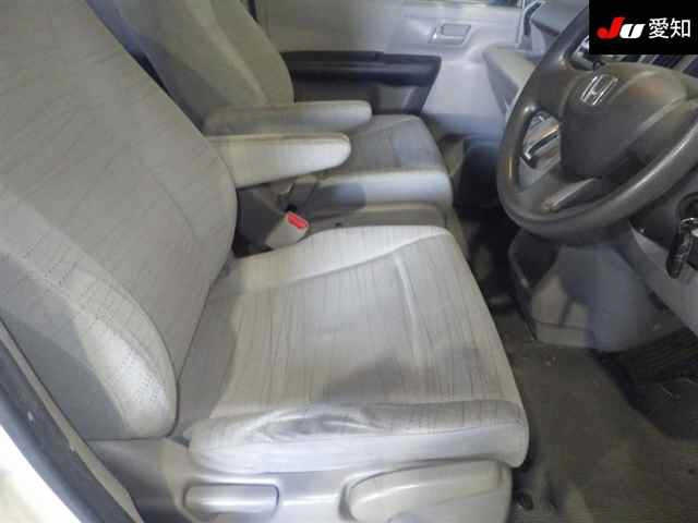 HONDA STEP WAGON 2011