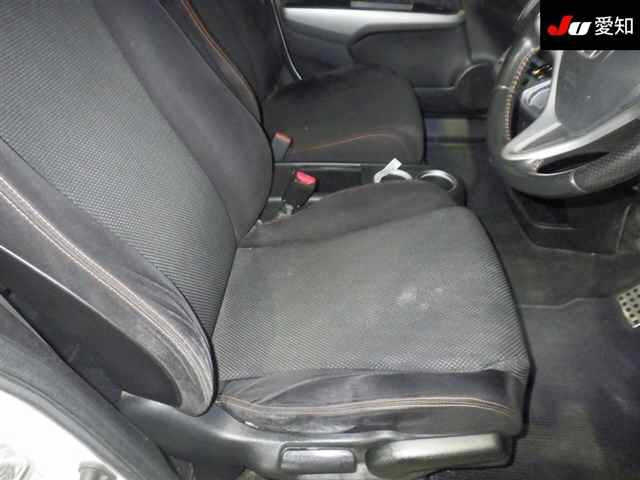 HONDA STREAM 2011