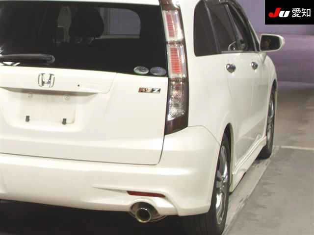 HONDA STREAM 2011
