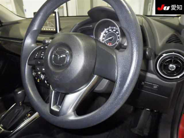 MAZDA DEMIO 2015