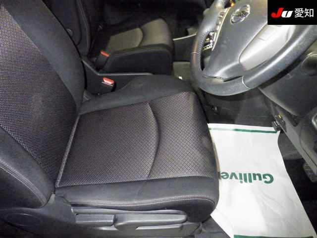 NISSAN SERENA 2010