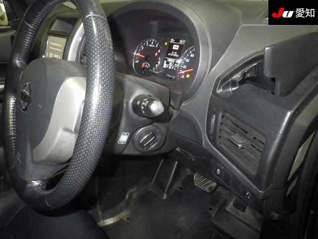 NISSAN X-TRAIL 2012