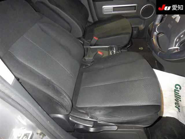 MITSUBISHI DELICA D5 2011