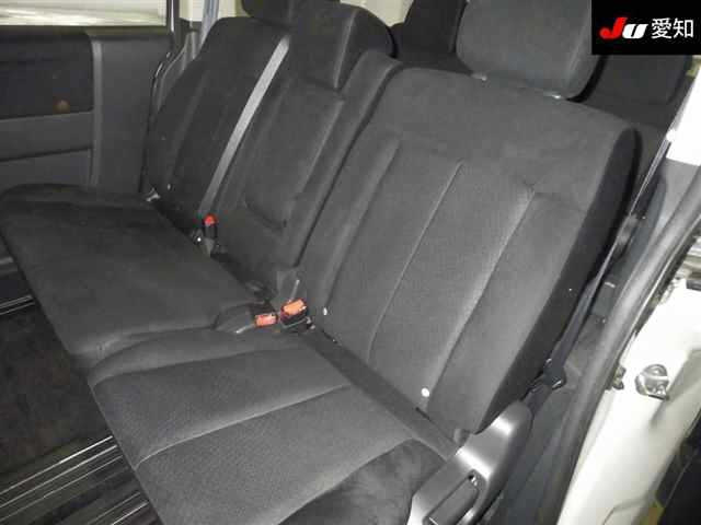 MITSUBISHI DELICA D5 2013
