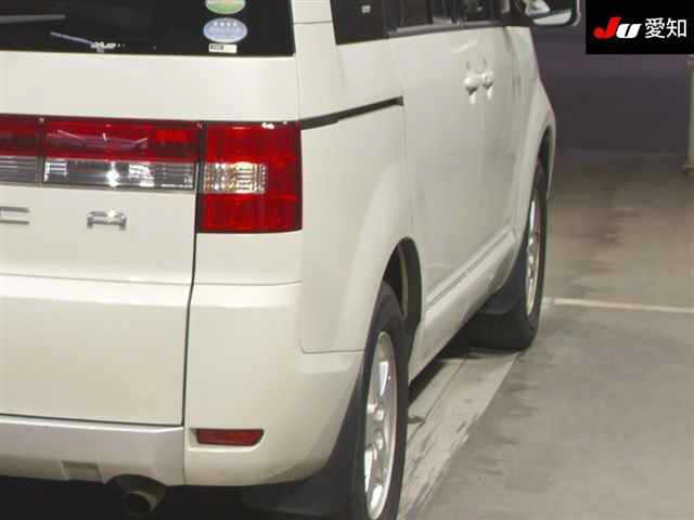 MITSUBISHI DELICA D5 2013