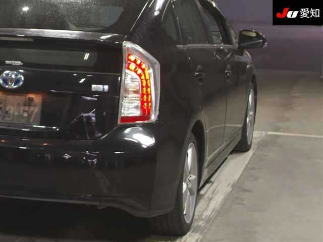 TOYOTA PRIUS 2013