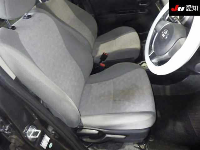 TOYOTA VITZ 2011
