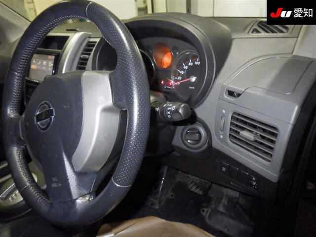 NISSAN X-TRAIL 2009