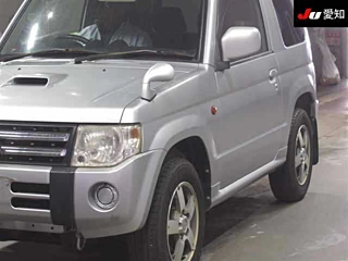 MITSUBISHI PAJERO MINI 2012