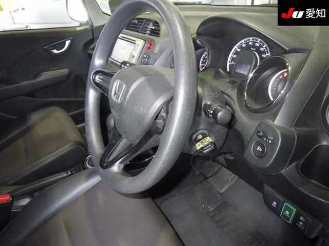 HONDA FIT SHUTTLE 2011