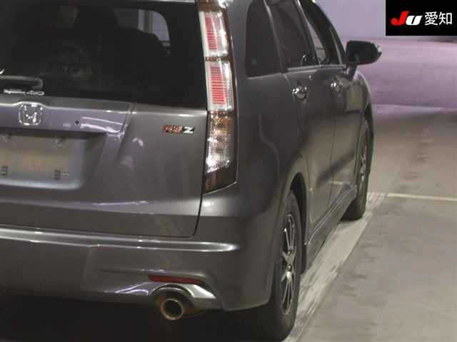 HONDA STREAM 2010