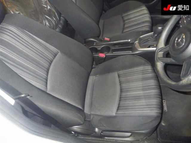 MAZDA DEMIO 2016
