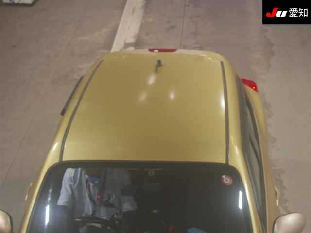 NISSAN JUKE 2012