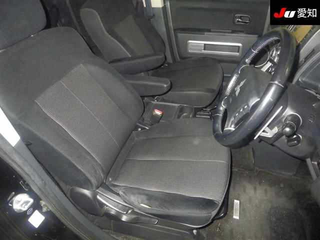 MITSUBISHI DELICA D5 2009