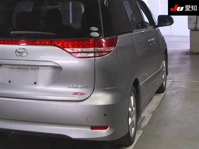 TOYOTA ESTIMA 2009