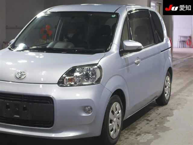 TOYOTA PORTE 2015