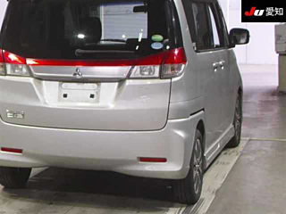 MITSUBISHI DELICA D2 2014