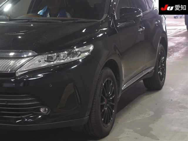 TOYOTA HARRIER 2018