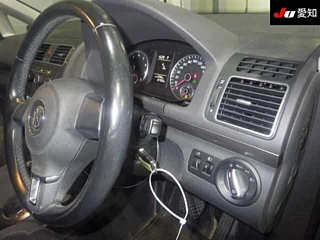 VOLKSWAGEN GOLF TOURAN 2013