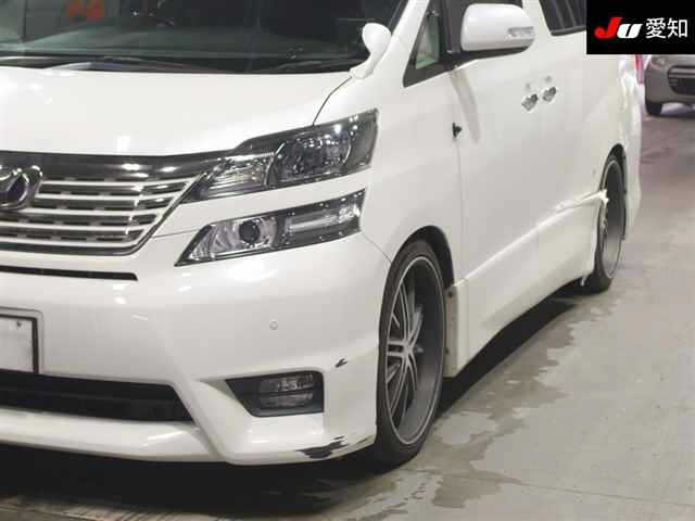TOYOTA VELLFIRE 2010