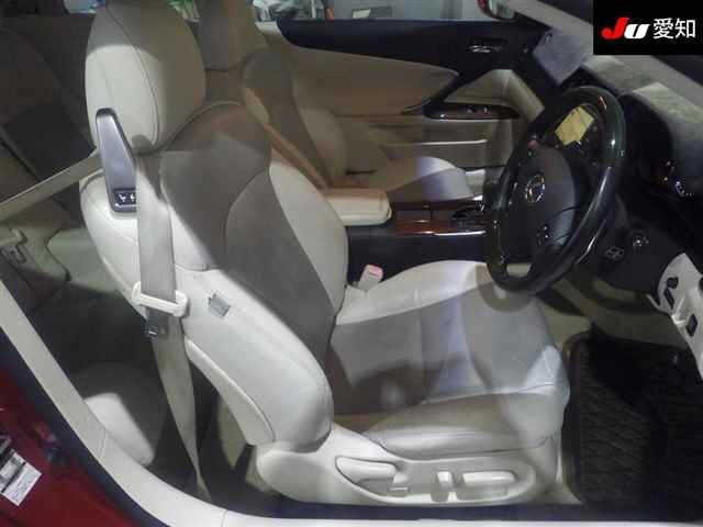 LEXUS IS 2010
