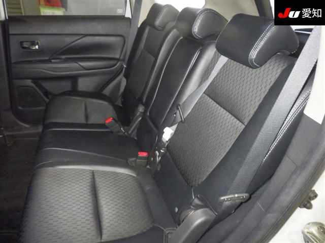 MITSUBISHI OUTLANDER PHEV 2013