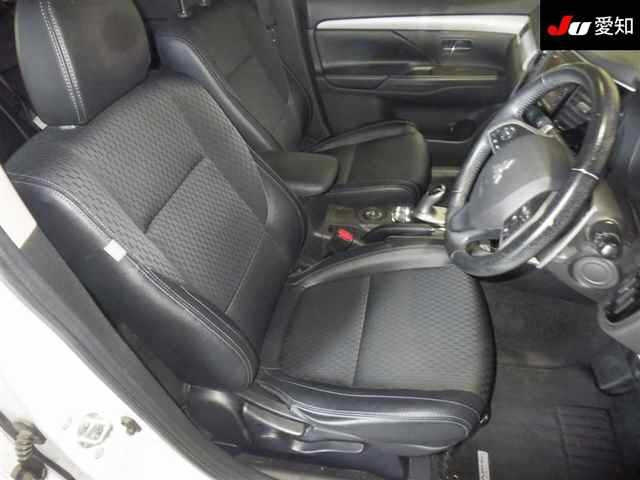 MITSUBISHI OUTLANDER PHEV 2013