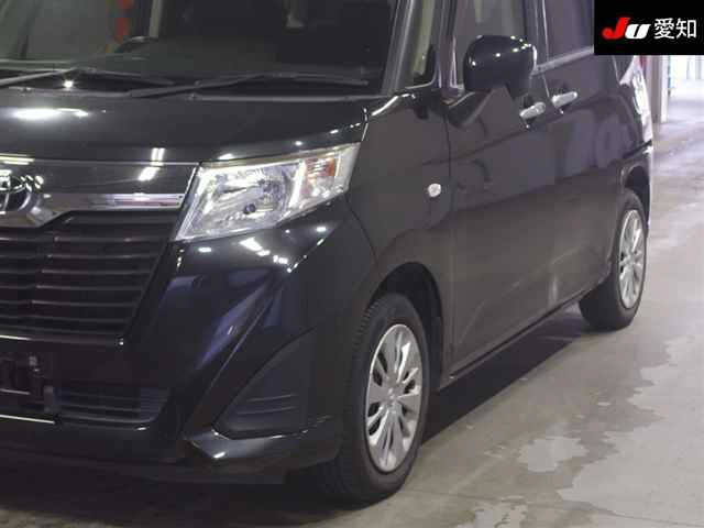 TOYOTA ROOMY 2017