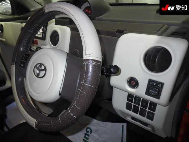 TOYOTA SPADE 2013