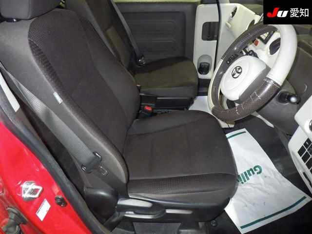 TOYOTA SPADE 2013