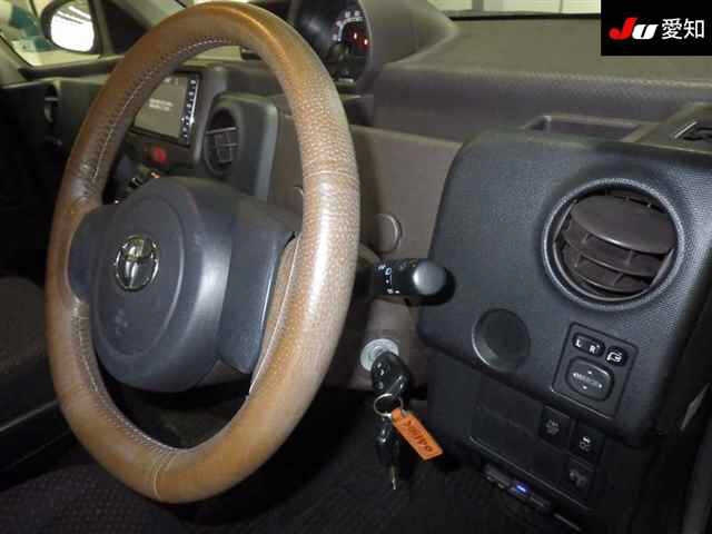 TOYOTA SPADE 2013