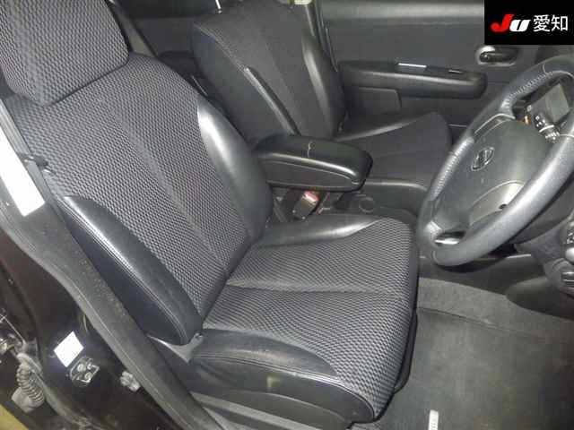NISSAN TIIDA 2012